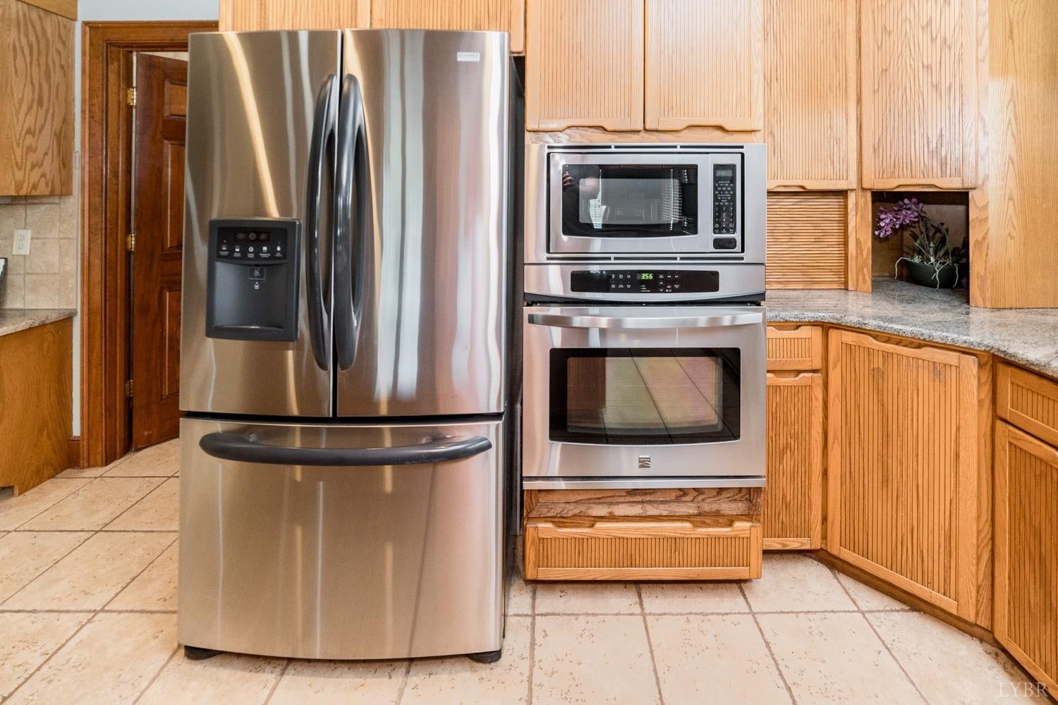 Goode, Virginia, 24556, United States, 4 Bedrooms Bedrooms, ,6 BathroomsBathrooms,Residential,Active,1703981