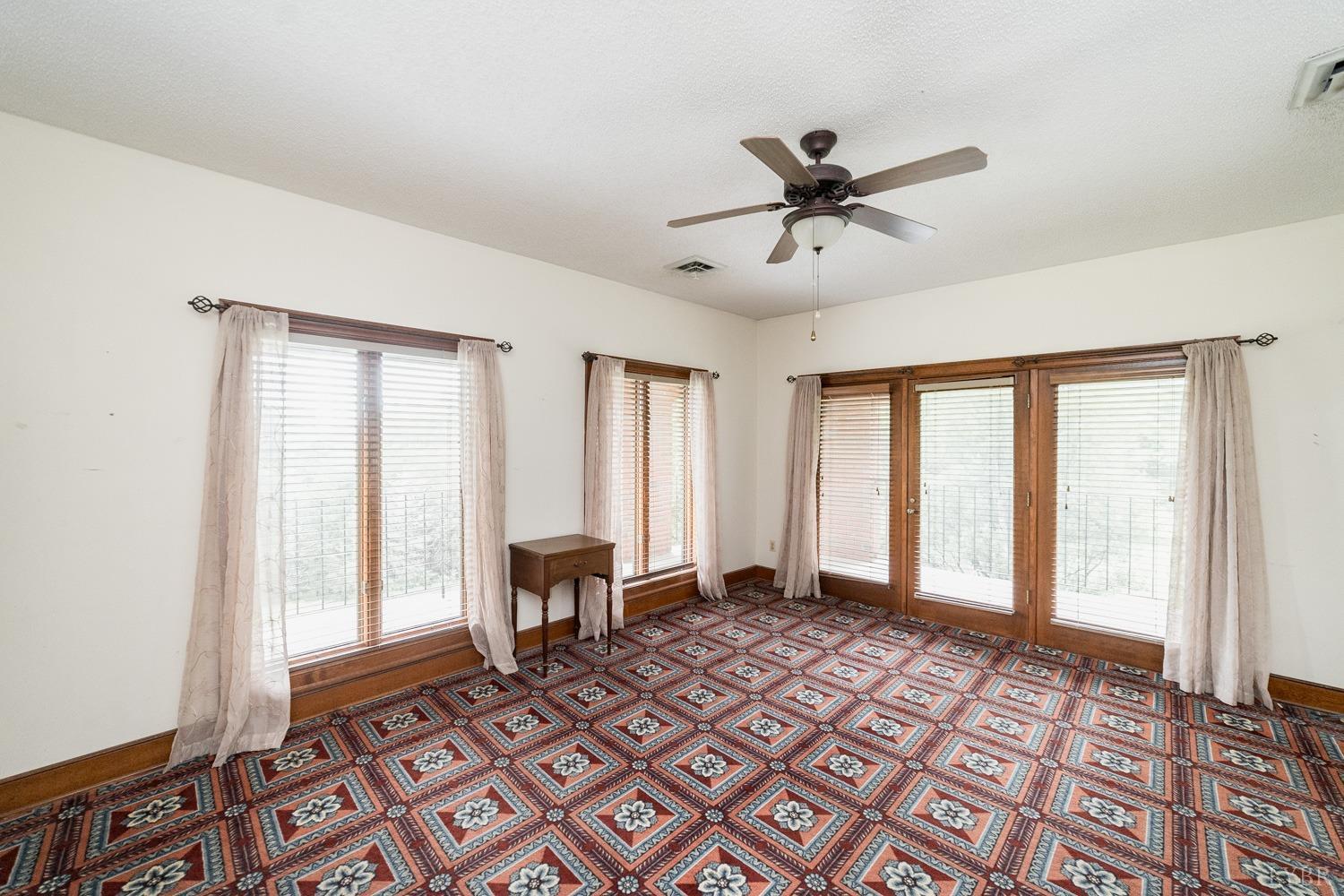 Goode, Virginia, 24556, United States, 4 Bedrooms Bedrooms, ,6 BathroomsBathrooms,Residential,Active,1703981