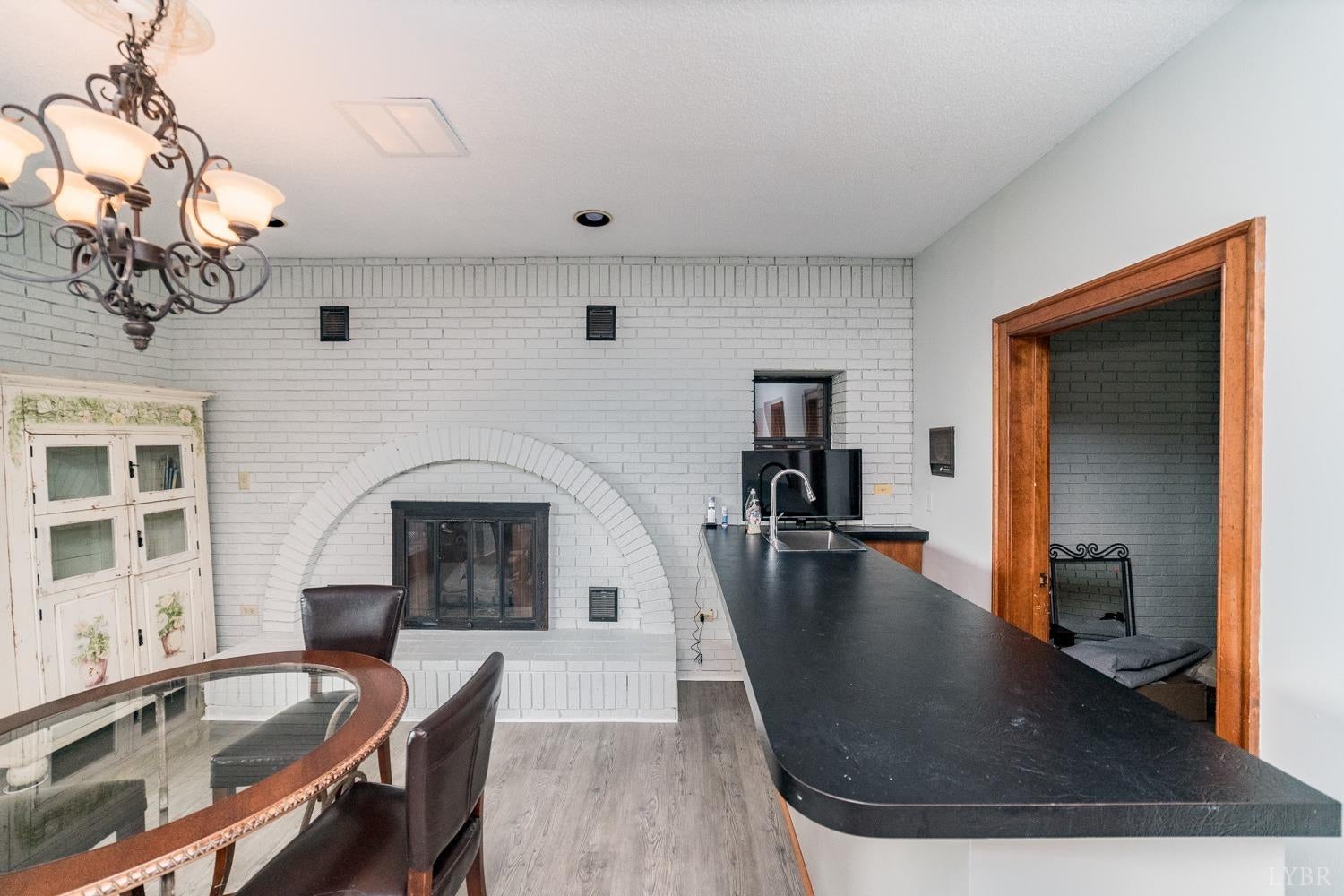 Goode, Virginia, 24556, United States, 4 Bedrooms Bedrooms, ,6 BathroomsBathrooms,Residential,Active,1703981