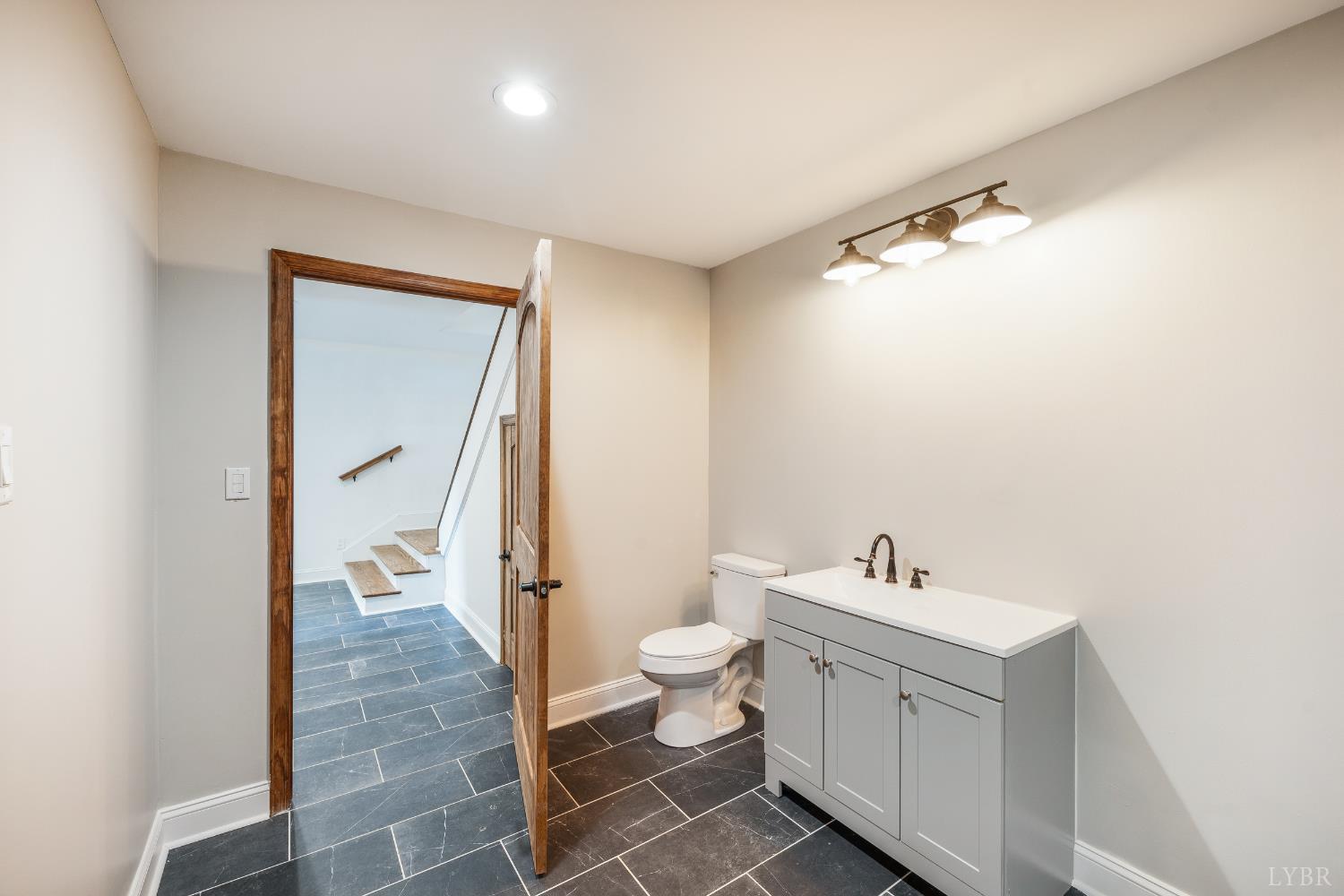 Gladys, Virginia, 24554, United States, ,8 BathroomsBathrooms,Residential,Active,1839716