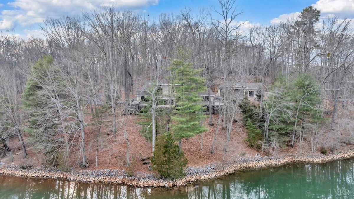 Huddleston, Virginia, 24104, United States, 5 Bedrooms Bedrooms, ,4 BathroomsBathrooms,Residential,Active,2023930