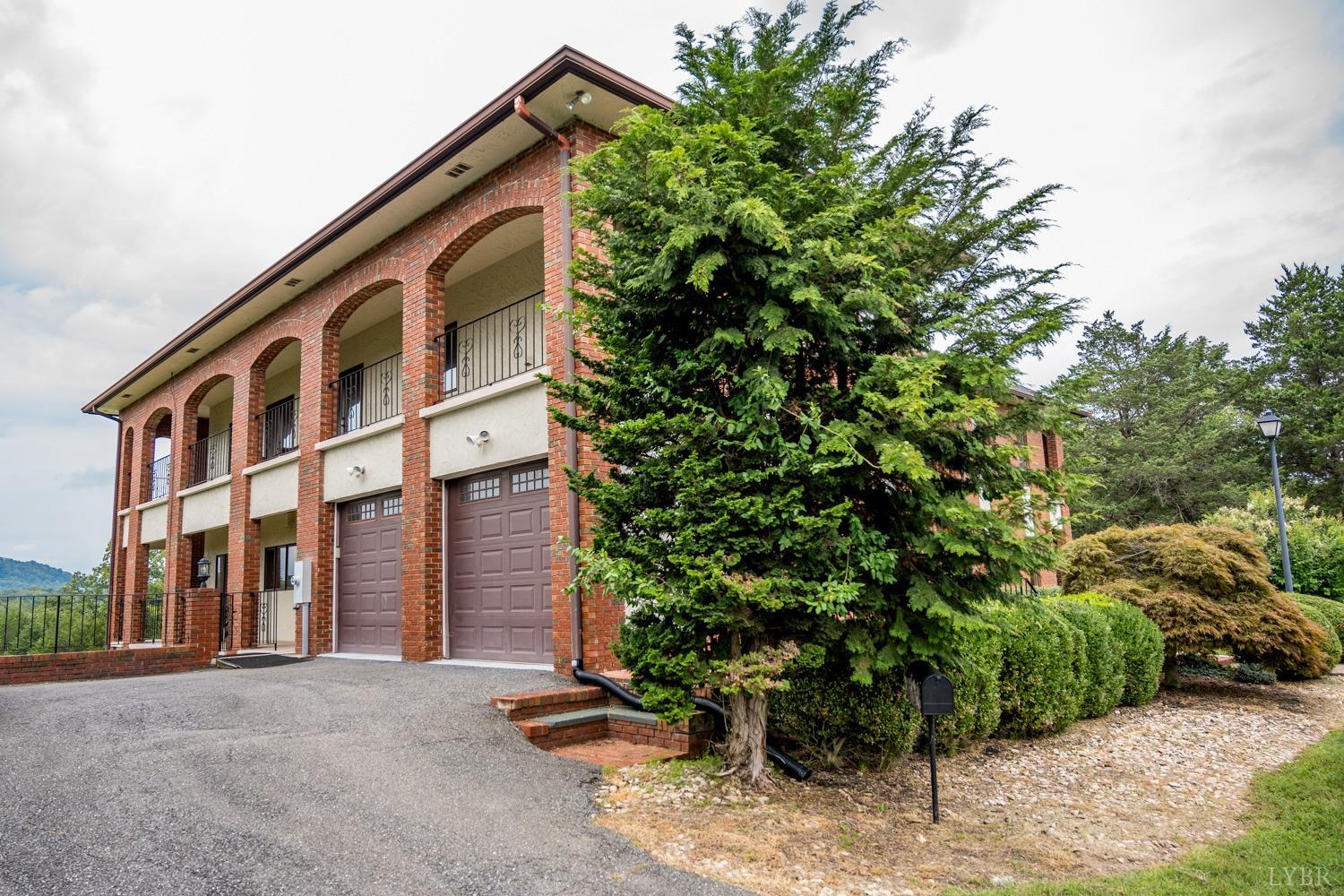 Goode, Virginia, 24556, United States, 4 Bedrooms Bedrooms, ,6 BathroomsBathrooms,Residential,Active,1703981