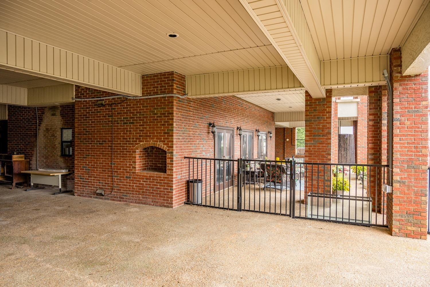 Goode, Virginia, 24556, United States, 4 Bedrooms Bedrooms, ,6 BathroomsBathrooms,Residential,Active,1703981