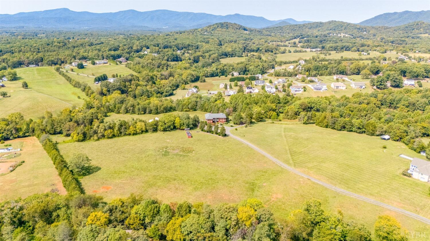 Goode, Virginia, 24556, United States, 4 Bedrooms Bedrooms, ,6 BathroomsBathrooms,Residential,Active,1703981