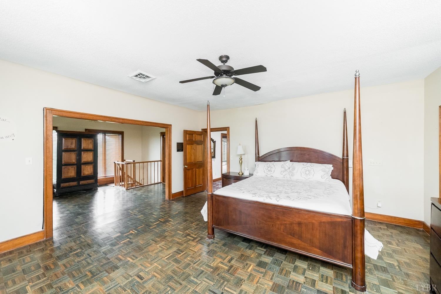 Goode, Virginia, 24556, United States, 4 Bedrooms Bedrooms, ,6 BathroomsBathrooms,Residential,Active,1703981