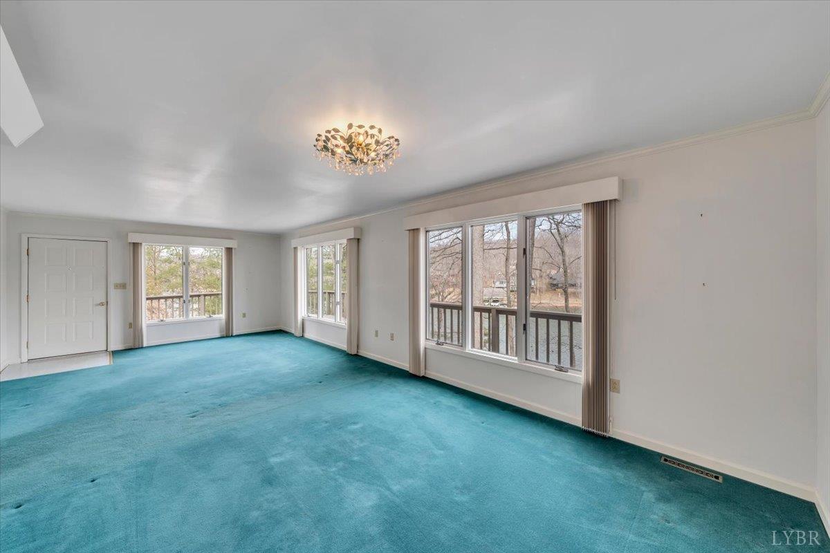 Huddleston, Virginia, 24104, United States, 5 Bedrooms Bedrooms, ,4 BathroomsBathrooms,Residential,Active,2023930