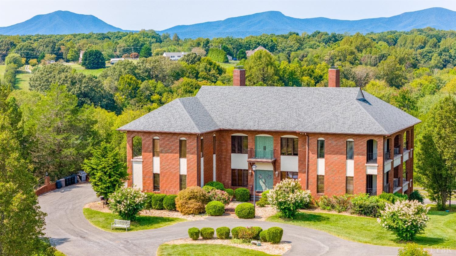 Goode, Virginia, 24556, United States, 4 Bedrooms Bedrooms, ,6 BathroomsBathrooms,Residential,Active,1703981