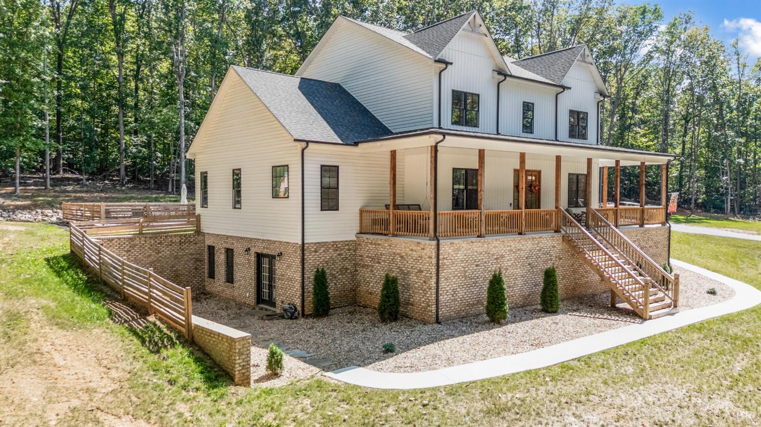 Rustburg, Virginia, 24588, United States, 3 Bedrooms Bedrooms, ,5 BathroomsBathrooms,Residential,Active,1944083