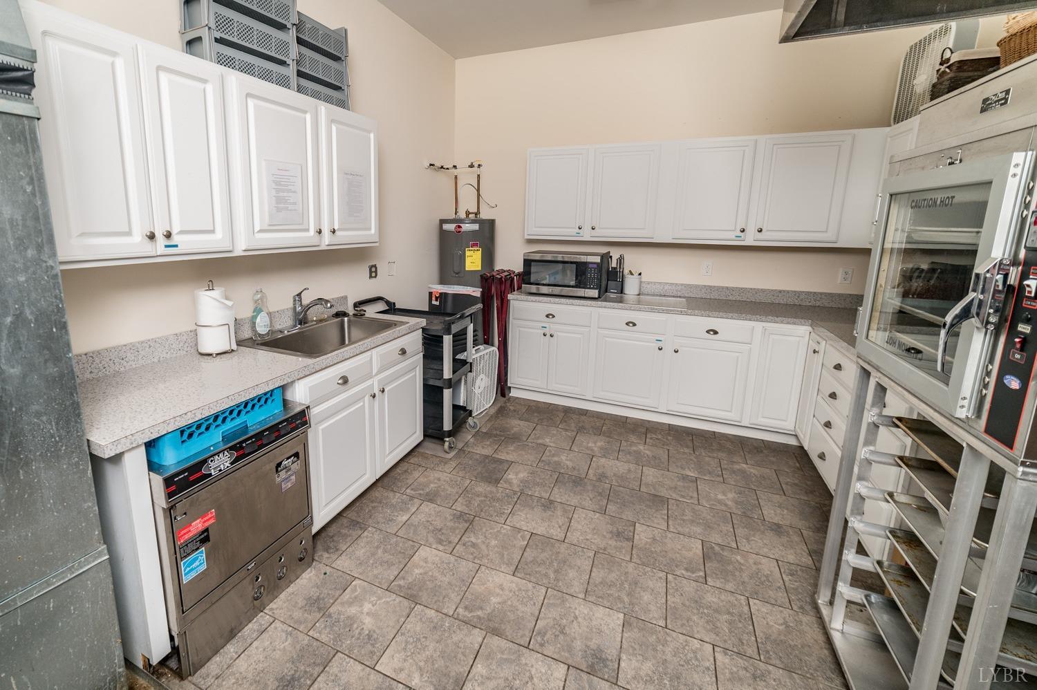 Forest, Virginia, 24551, United States, ,7 BathroomsBathrooms,Residential,Active,1703740