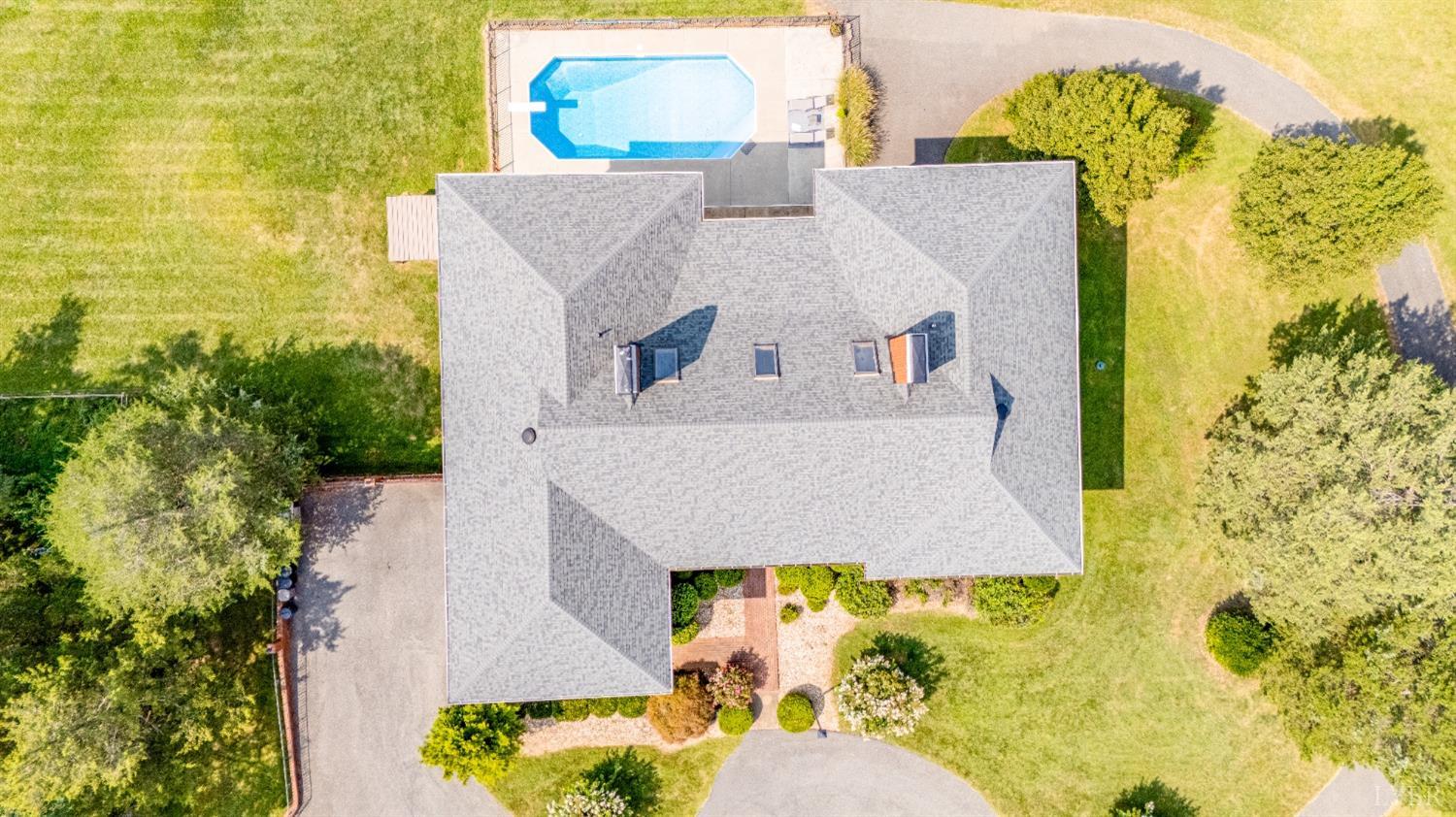 Goode, Virginia, 24556, United States, 4 Bedrooms Bedrooms, ,6 BathroomsBathrooms,Residential,Active,1703981