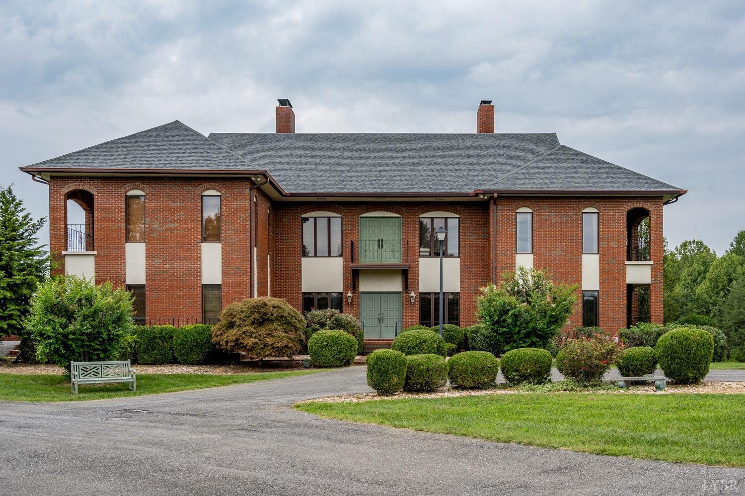 Goode, Virginia, 24556, United States, 4 Bedrooms Bedrooms, ,6 BathroomsBathrooms,Residential,Active,1703981