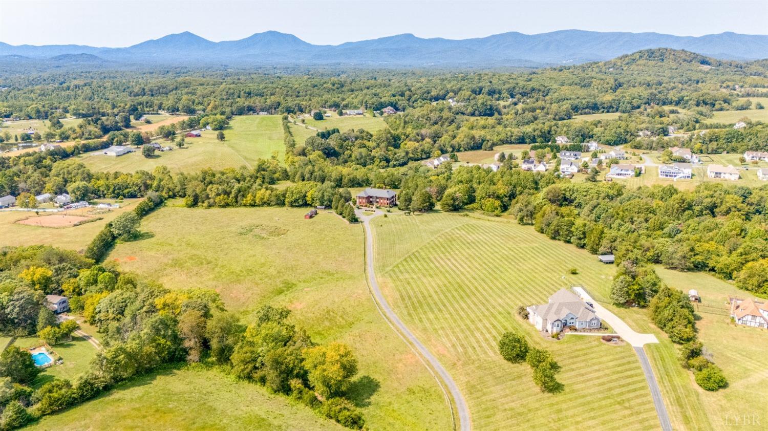 Goode, Virginia, 24556, United States, 4 Bedrooms Bedrooms, ,6 BathroomsBathrooms,Residential,Active,1703981