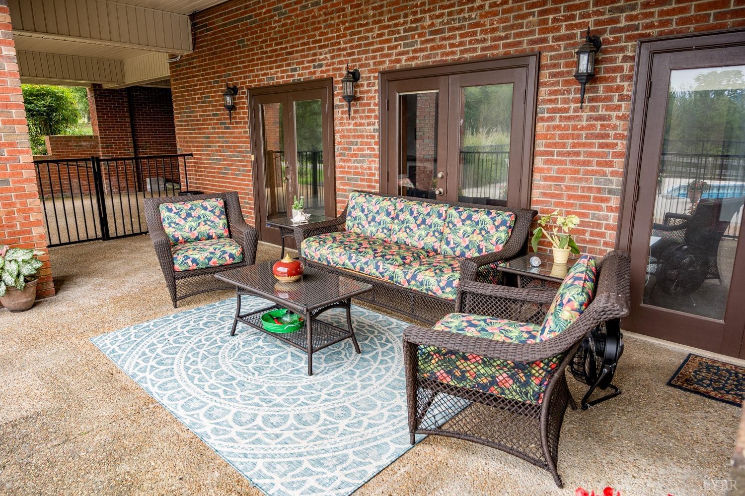 Goode, Virginia, 24556, United States, 4 Bedrooms Bedrooms, ,6 BathroomsBathrooms,Residential,Active,1703981