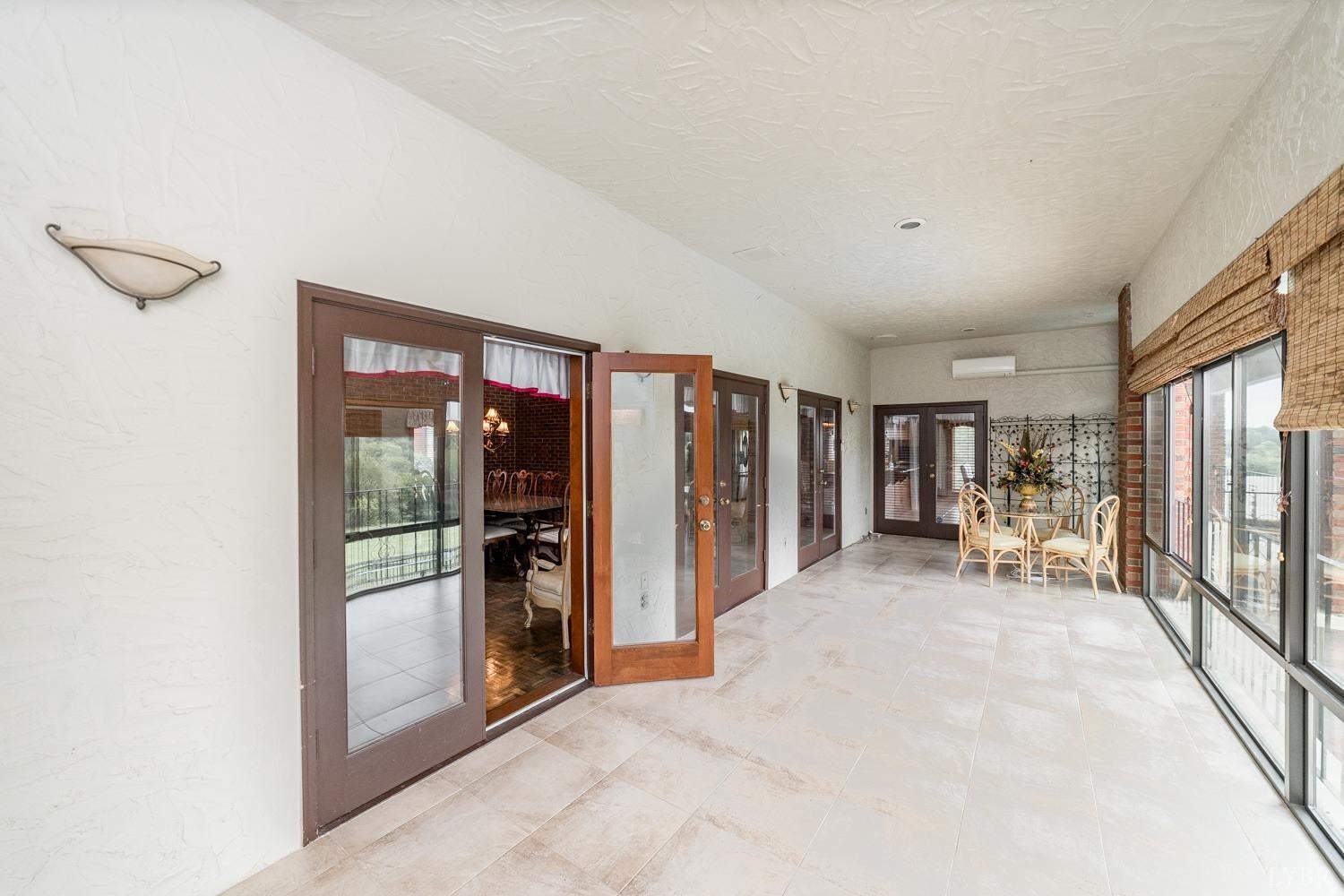 Goode, Virginia, 24556, United States, 4 Bedrooms Bedrooms, ,6 BathroomsBathrooms,Residential,Active,1703981