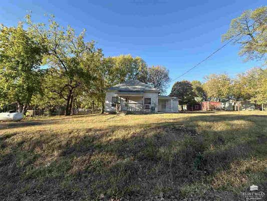 114 W CHESTNUT ST, RILEY, KS 66531 - Image 1