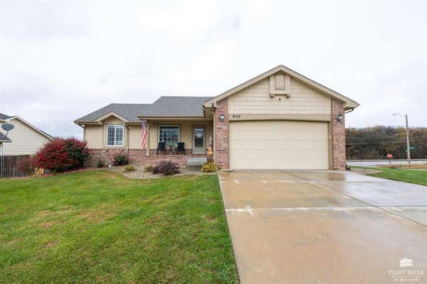 800 FOSSILRIDGE DR, MANHATTAN, KS 66503 - Image 1