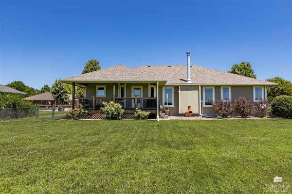 105 E PARK AVE, SAINT MARYS, KS 66536 - Image 1