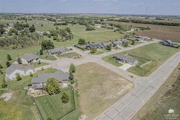 400 RIDGE CT, ABILENE, KS 67410 - Image 1