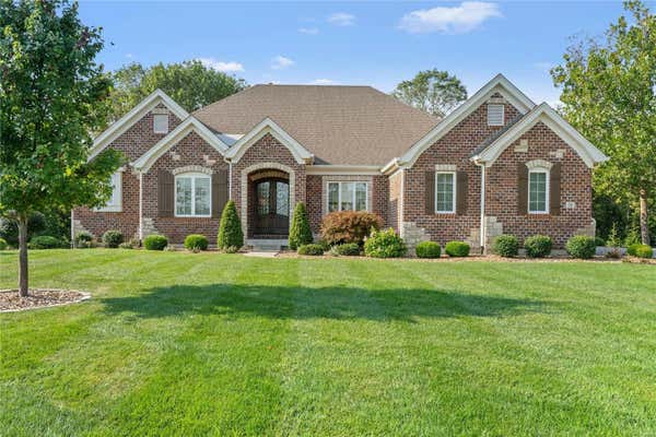 30 MEADOWBROOK COUNTRY CLUB EST, BALLWIN, MO 63011 - Image 1