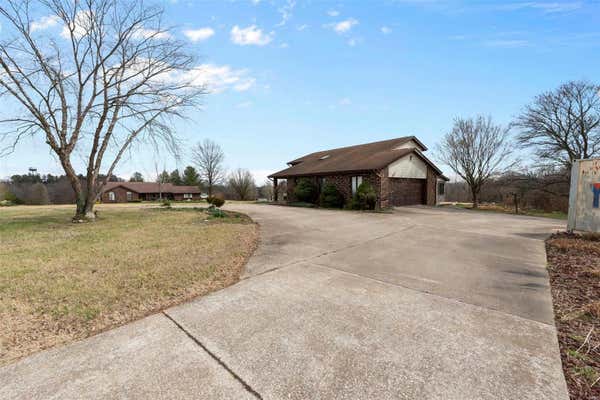 179 GREEN MEADOWS LN, PERRYVILLE, MO 63775, photo 2 of 46