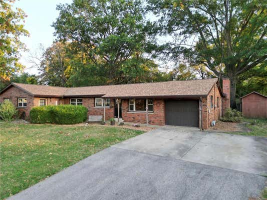 123 PATTERSON DR, HILLSBORO, IL 62049 - Image 1