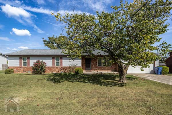 1017 TROUTMAN DR, LEBANON, MO 65536 - Image 1