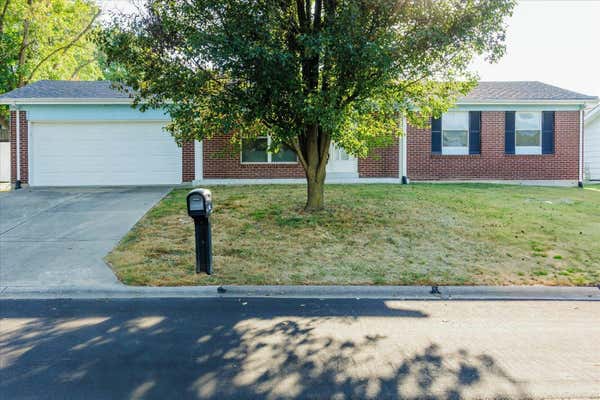 925 SILVERSTONE DR, SAINT CHARLES, MO 63303 - Image 1