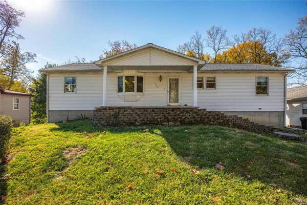 820 E RYDER ST, LITCHFIELD, IL 62056 - Image 1