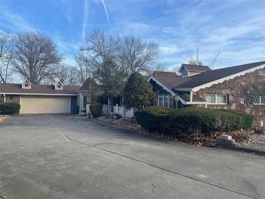 12746 ROLLING HILLS DR, TRENTON, IL 62293 - Image 1