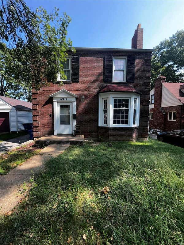 6911 REDER AVE, ST LOUIS, MO 63121, photo 1 of 2