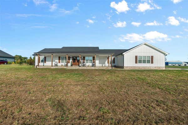 102 JENNINGS LN, SIKESTON, MO 63801 - Image 1