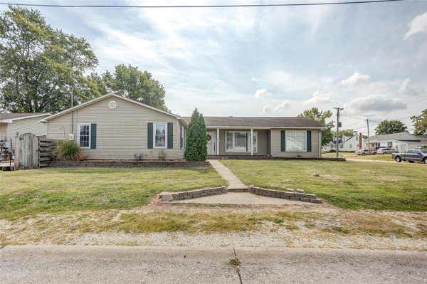 208 W HICKORY ST, JERSEYVILLE, IL 62052 - Image 1