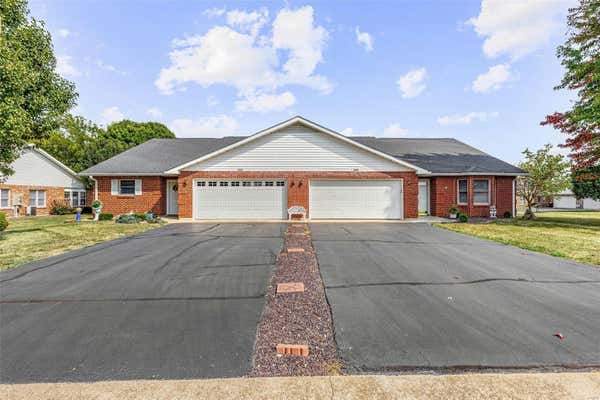 302 E GREEN TREE LN, FARMINGTON, MO 63640 - Image 1