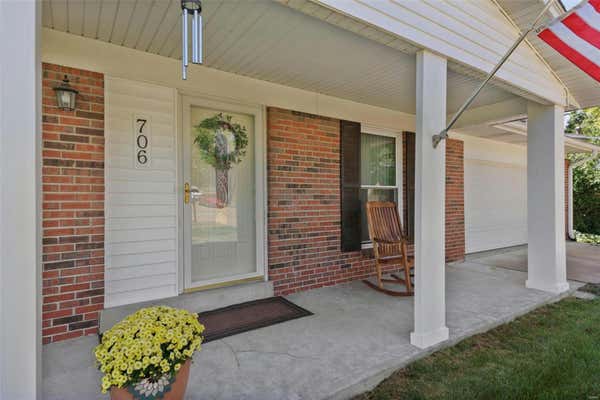 706 VALLEY VIEW DR, MANCHESTER, MO 63011 - Image 1