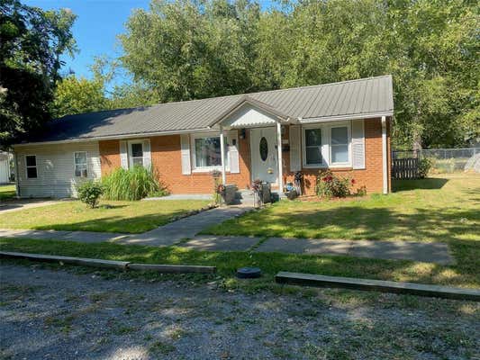 429 W PARKER AVE, CHAFFEE, MO 63740 - Image 1