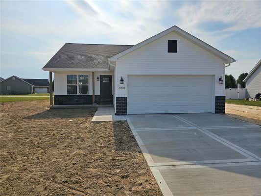 233 PATRIOTS DR, BETHALTO, IL 62010, photo 2 of 39