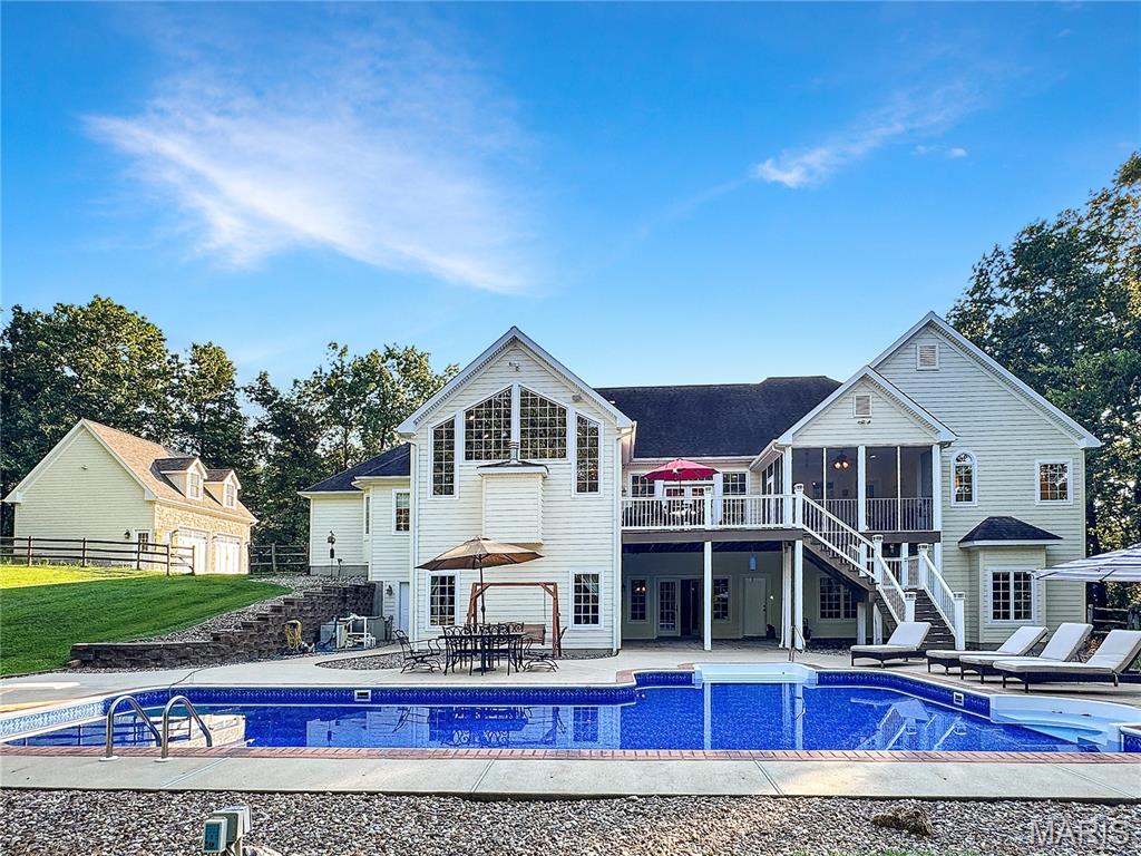 Washington, Missouri, 63090, United States, 4 Bedrooms Bedrooms, ,5 BathroomsBathrooms,Residential,Active,1922278