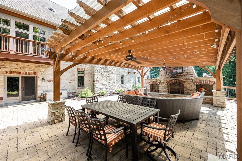 Shiloh, Illinois, 62221, United States, 6 Bedrooms Bedrooms, ,6 BathroomsBathrooms,Residential,Active,1902949