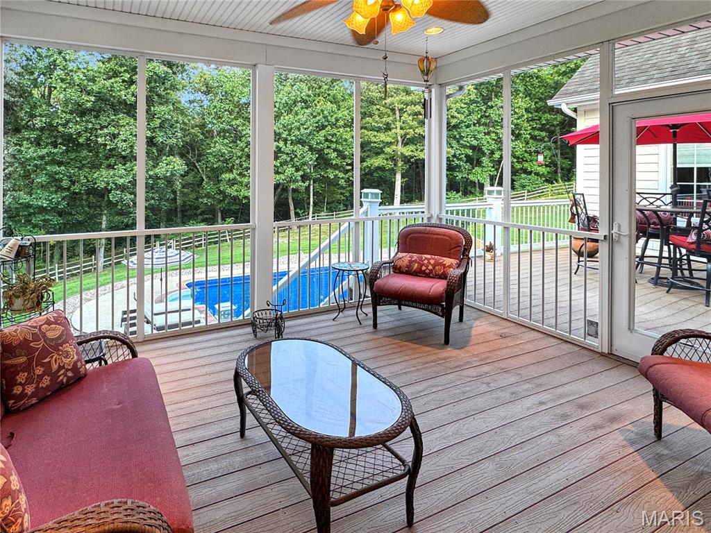 Washington, Missouri, 63090, United States, 4 Bedrooms Bedrooms, ,5 BathroomsBathrooms,Residential,Active,1922278