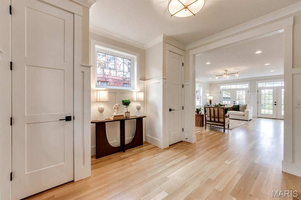 Webster Groves, Missouri, 63119, United States, 4 Bedrooms Bedrooms, ,4 BathroomsBathrooms,Residential,Active,1992552