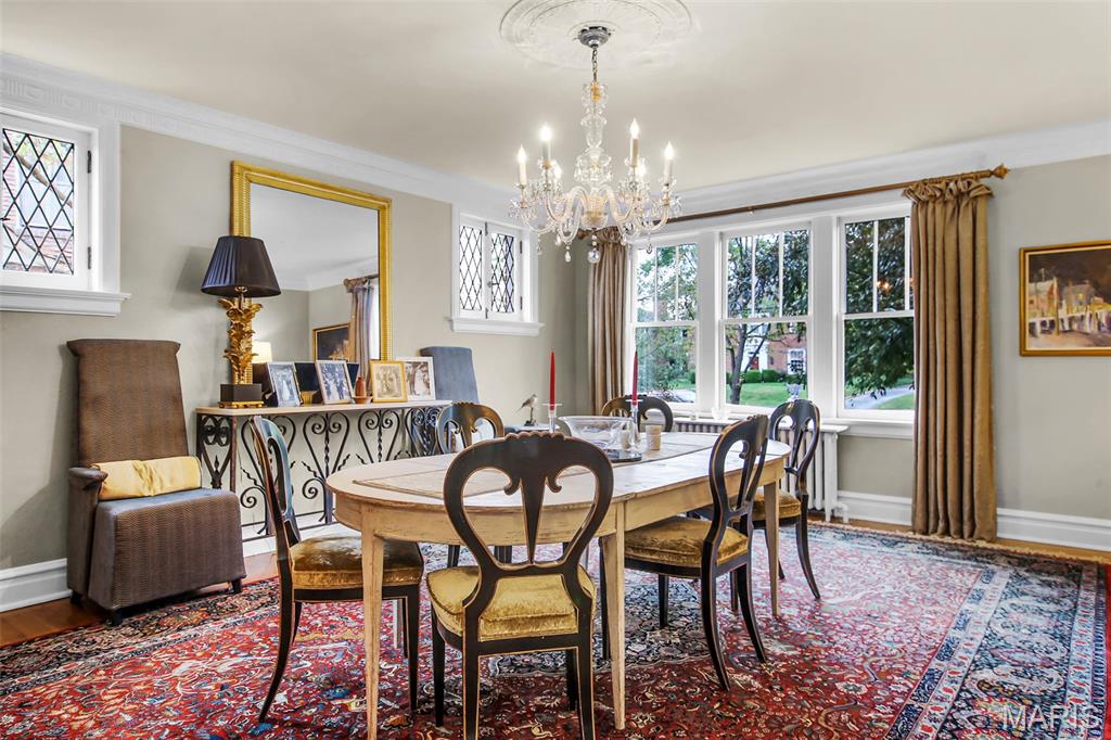 Clayton, Missouri, 63105, United States, 5 Bedrooms Bedrooms, ,5 BathroomsBathrooms,Residential,Active,1965855