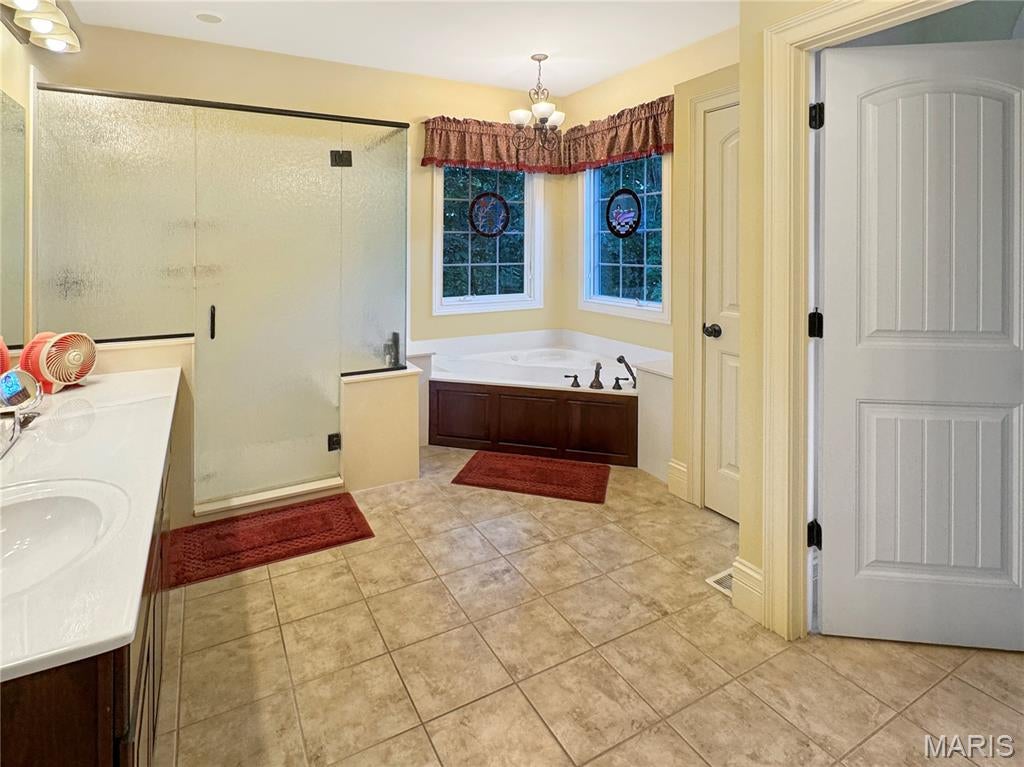 Washington, Missouri, 63090, United States, 4 Bedrooms Bedrooms, ,5 BathroomsBathrooms,Residential,Active,1922278