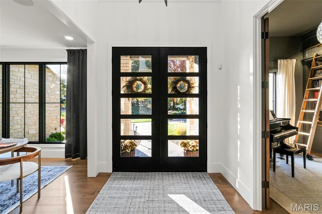 Edwardsville, Illinois, 62025, United States, 4 Bedrooms Bedrooms, ,4 BathroomsBathrooms,Residential,Active,1985874