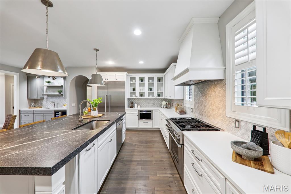 St Louis, Missouri, 63141, United States, 5 Bedrooms Bedrooms, ,5 BathroomsBathrooms,Residential,Active,1995294