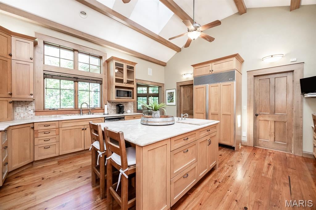 Shiloh, Illinois, 62221, United States, 6 Bedrooms Bedrooms, ,6 BathroomsBathrooms,Residential,Active,1902949