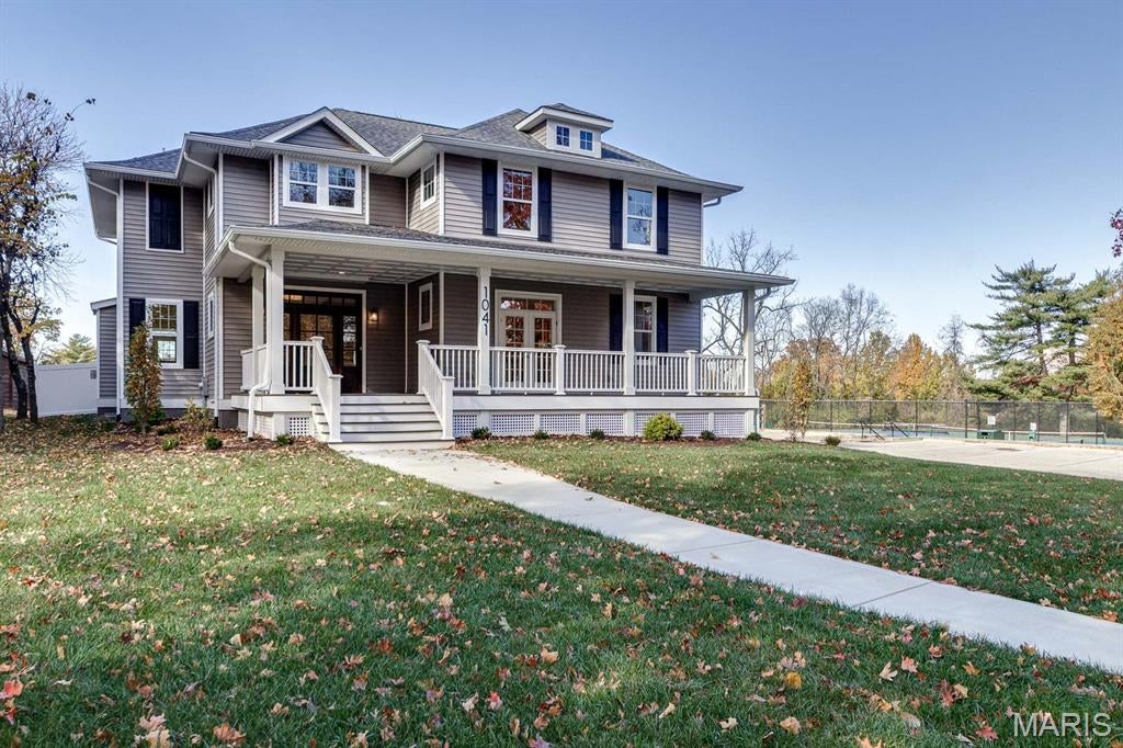 Webster Groves, Missouri, 63119, United States, 4 Bedrooms Bedrooms, ,4 BathroomsBathrooms,Residential,Active,1992552