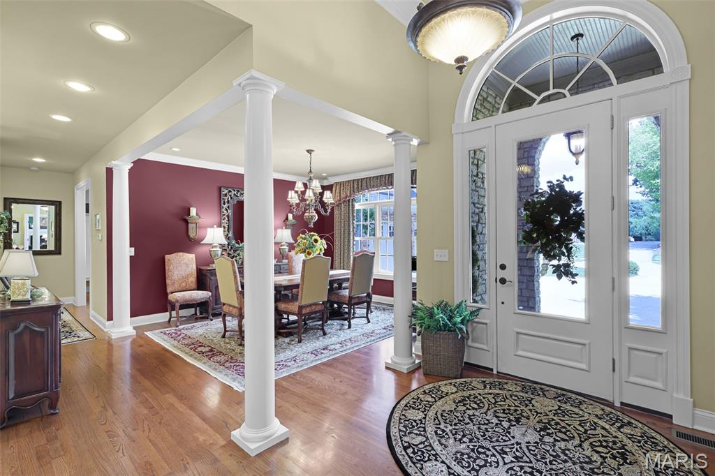 Edwardsville, Illinois, 62025, United States, 4 Bedrooms Bedrooms, ,6 BathroomsBathrooms,Residential,Active,1927653