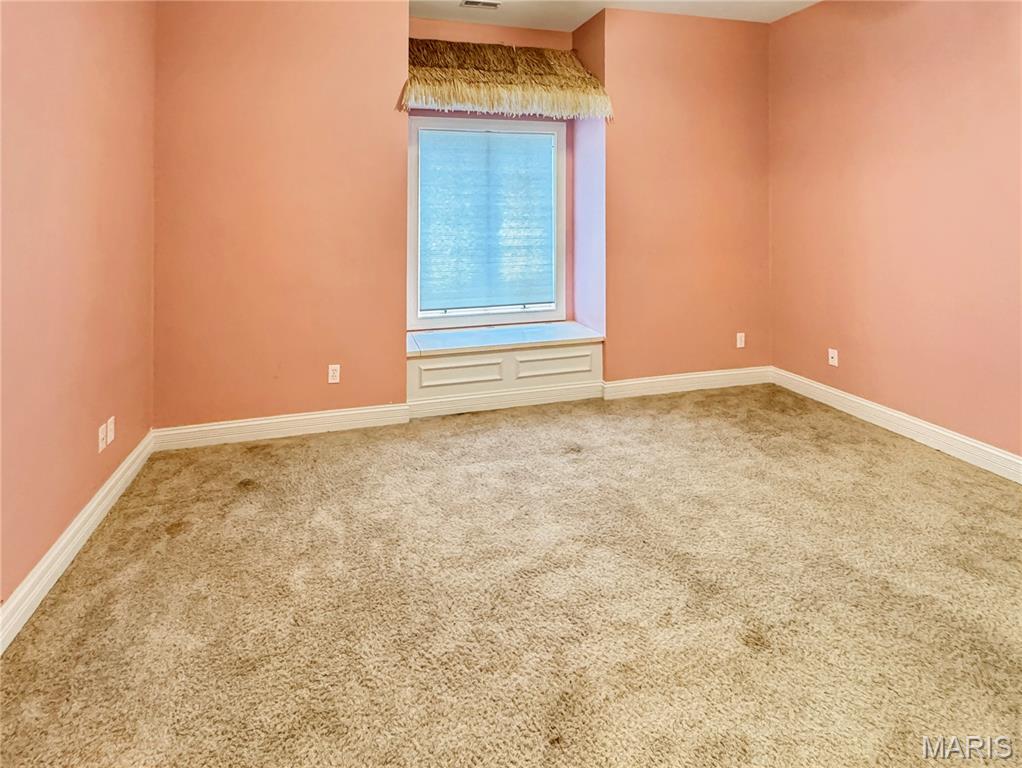 Washington, Missouri, 63090, United States, 4 Bedrooms Bedrooms, ,5 BathroomsBathrooms,Residential,Active,1922278