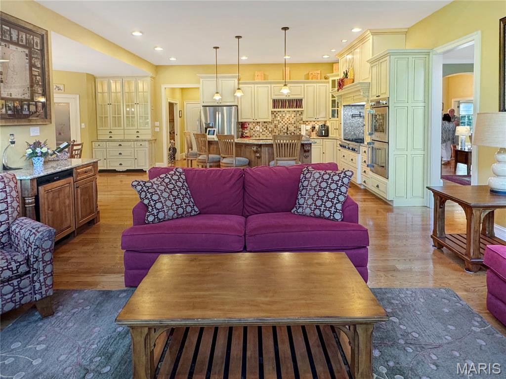 Washington, Missouri, 63090, United States, 4 Bedrooms Bedrooms, ,5 BathroomsBathrooms,Residential,Active,1922278