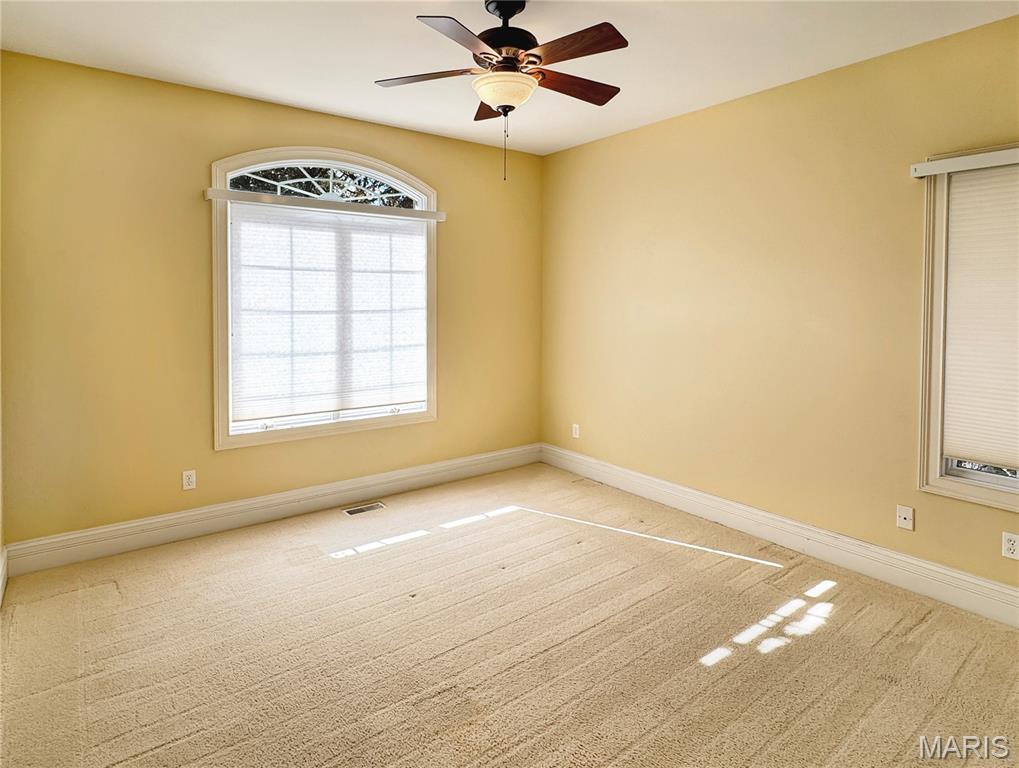 Washington, Missouri, 63090, United States, 4 Bedrooms Bedrooms, ,5 BathroomsBathrooms,Residential,Active,1922278